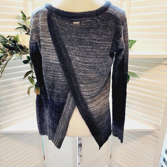 PRANA SPLIT BACK BLACK/WHITE PULLOVER SWEATER SIZE SMALL - Picture 4 of 6